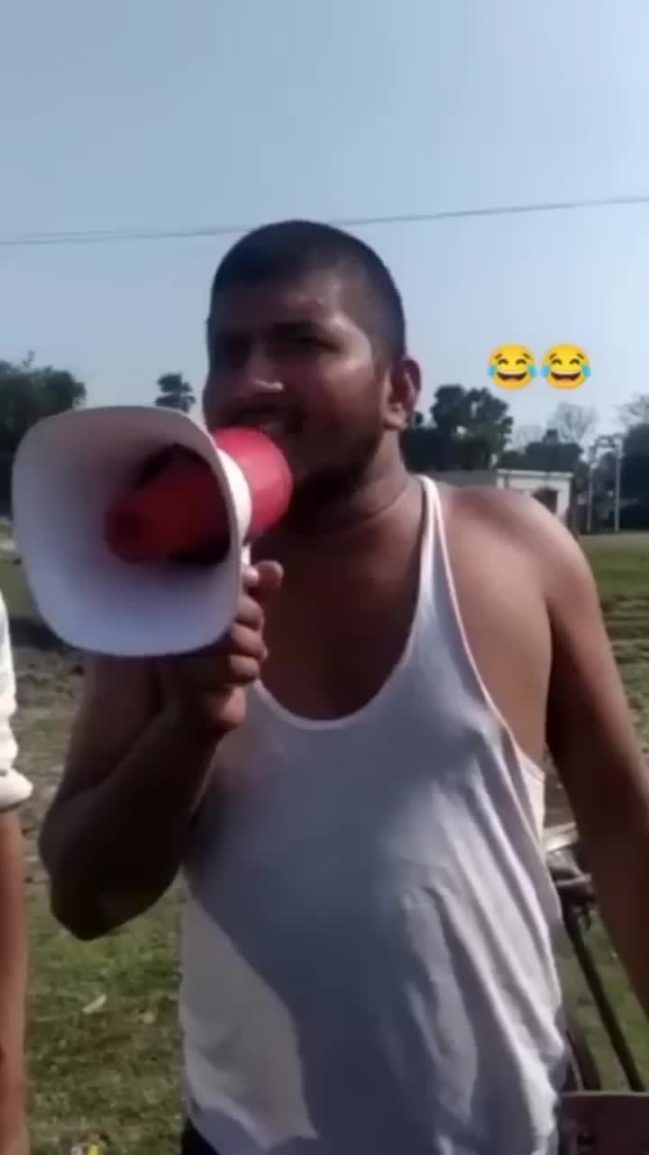 Man Shouting in Megaphone Meme Template | "Jaldi Wahan Se Hato" - funny Indian Comedy meme