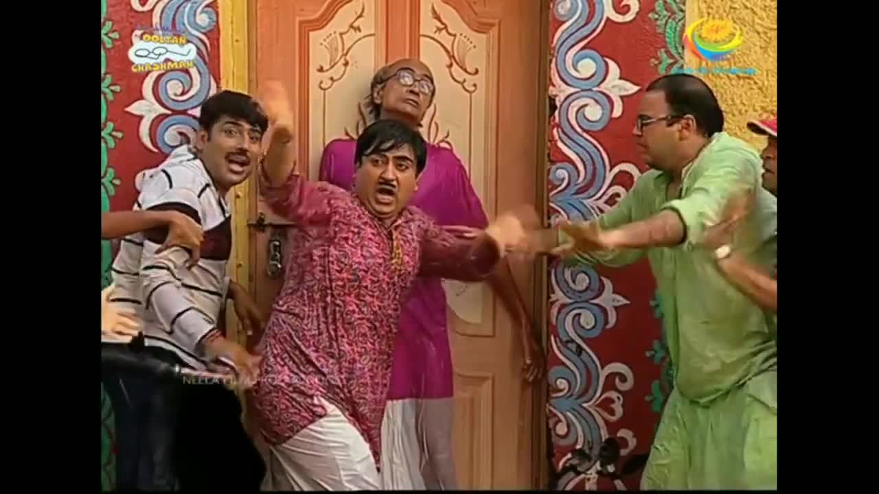 Jethalal Oh Bapre Bhaag Ja Meme Template | Taarak Mehta Funny Escape Reaction - funny Indian TV Show meme